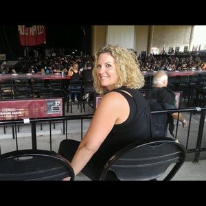 Meet your Posher, Lori